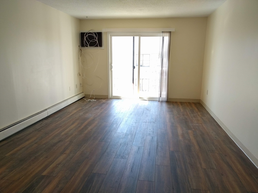 2 bed, 1 bath apartment for rent at 26 Kenmar Dr Unit 255, Billerica — photo 4 of 16