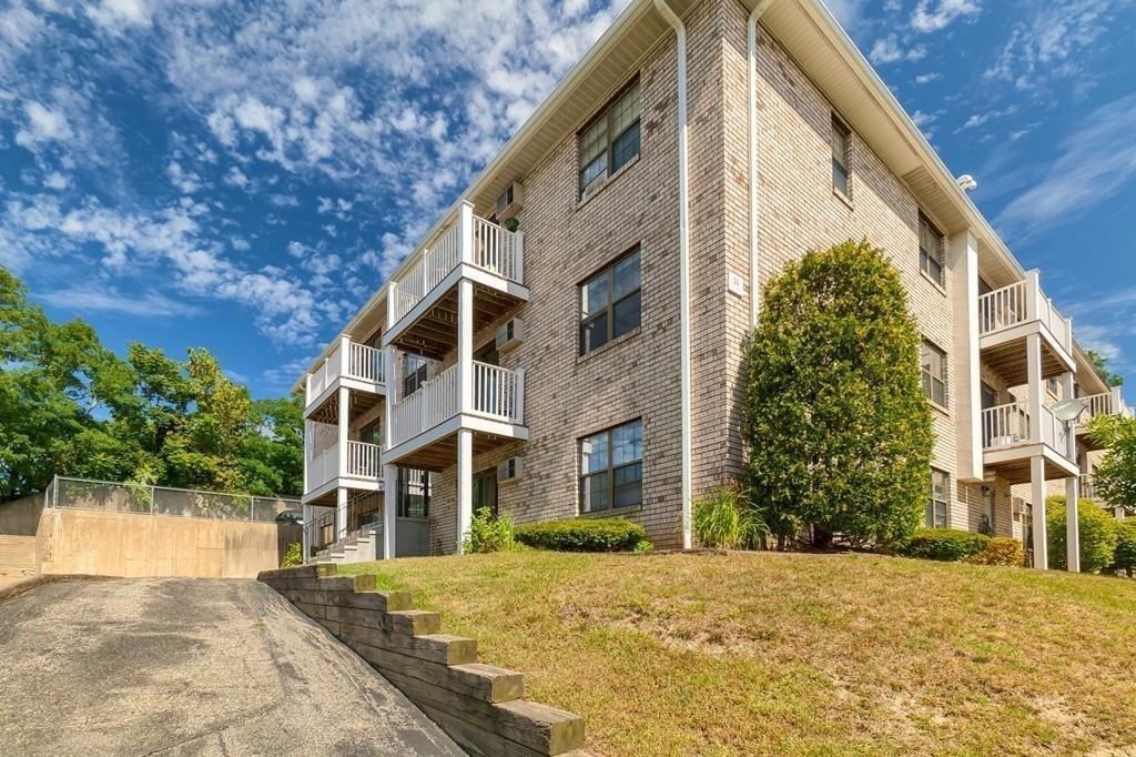 2 bed, 1 bath apartment for rent at 26 Kenmar Dr Unit 255, Billerica — photo 14 of 16