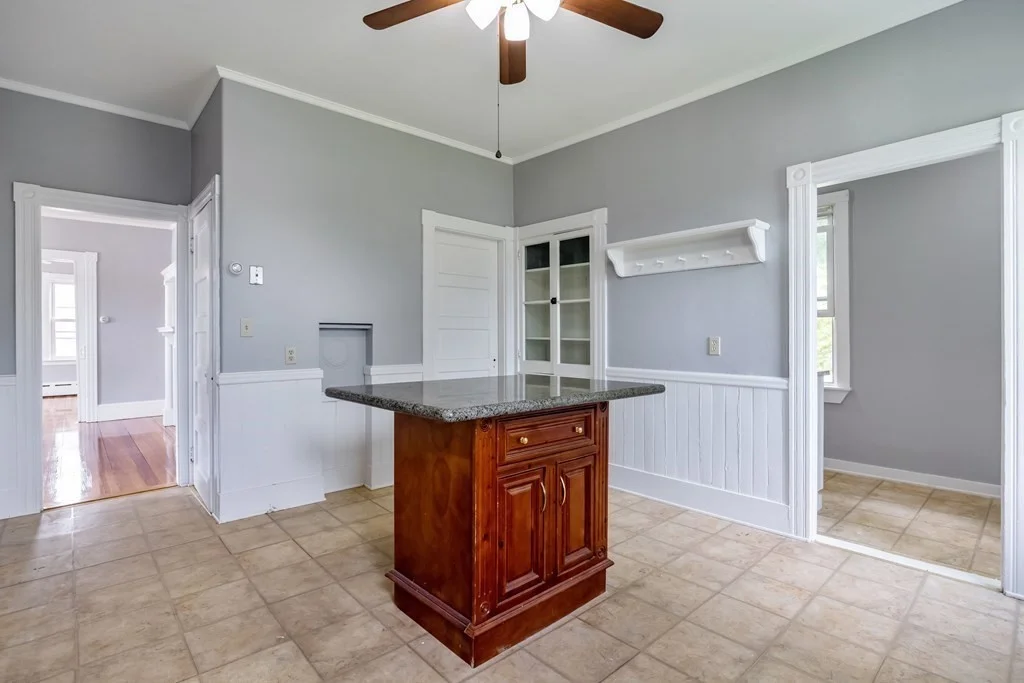 3 bed, 1 bath apartment for rent at 26 Kilton St Unit 2, Taunton — photo 11 of 20