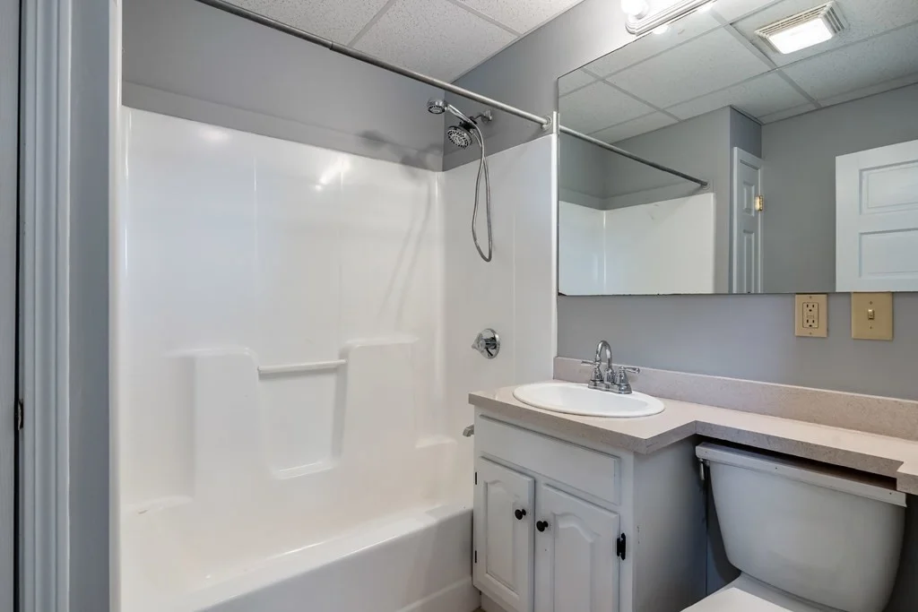 3 bed, 1 bath apartment for rent at 26 Kilton St Unit 2, Taunton — photo 15 of 20