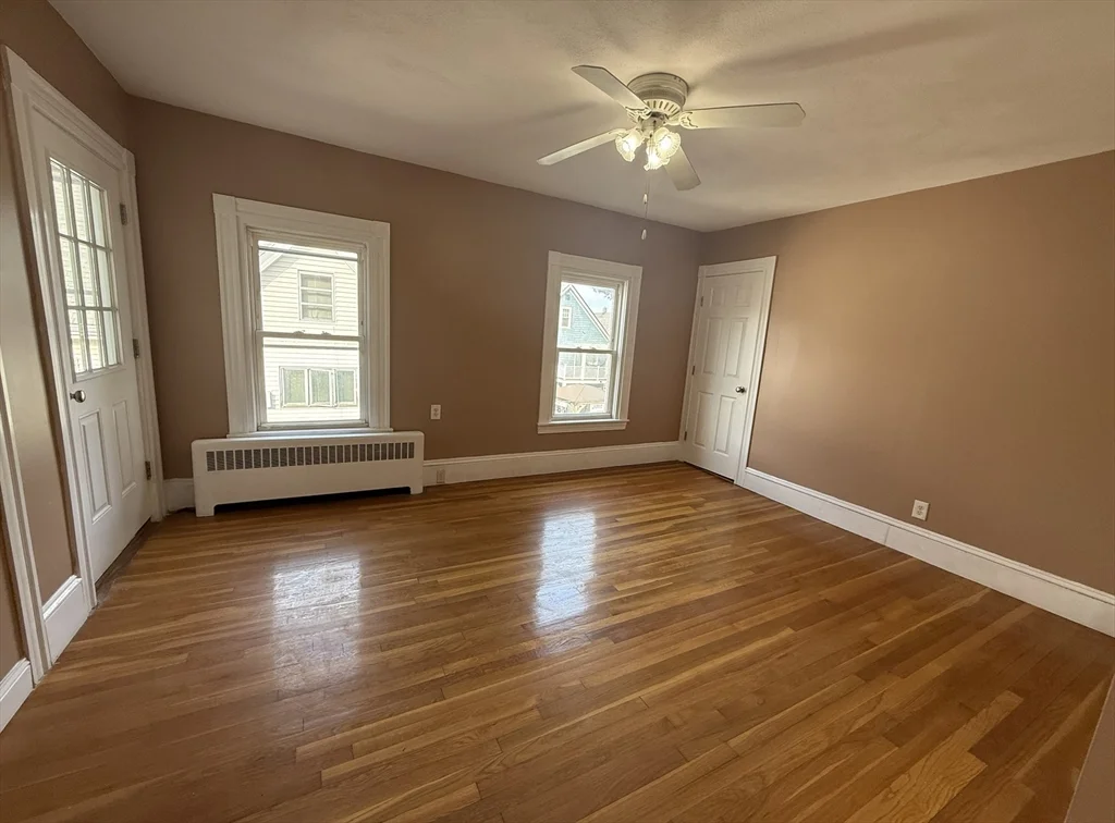 4 bed, 2 bath apartment for rent at 26 Lexington St Unit 2, Everett — photo 4 of 15