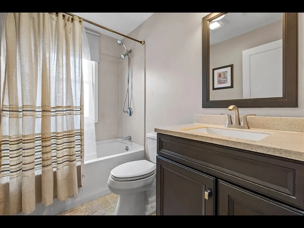 2 bed, 1 bath apartment for rent at 26 Lincoln St Unit 26, North Andover — photo 12 of 14