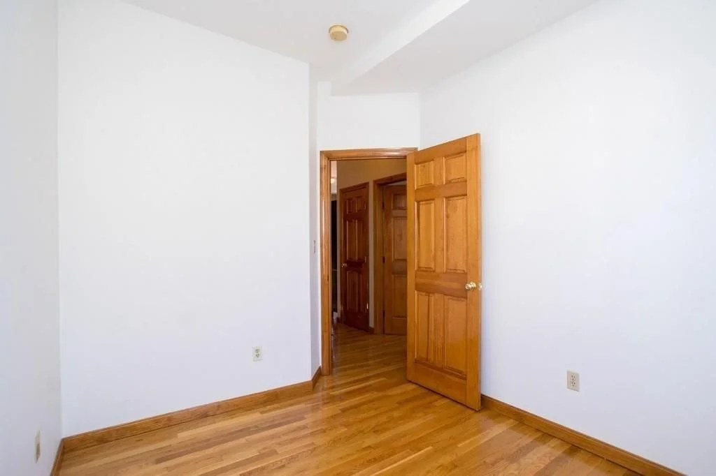 3 bed, 1 bath apartment for rent at 26 Lincoln St Unit 5, East Somerville — photo 12 of 14