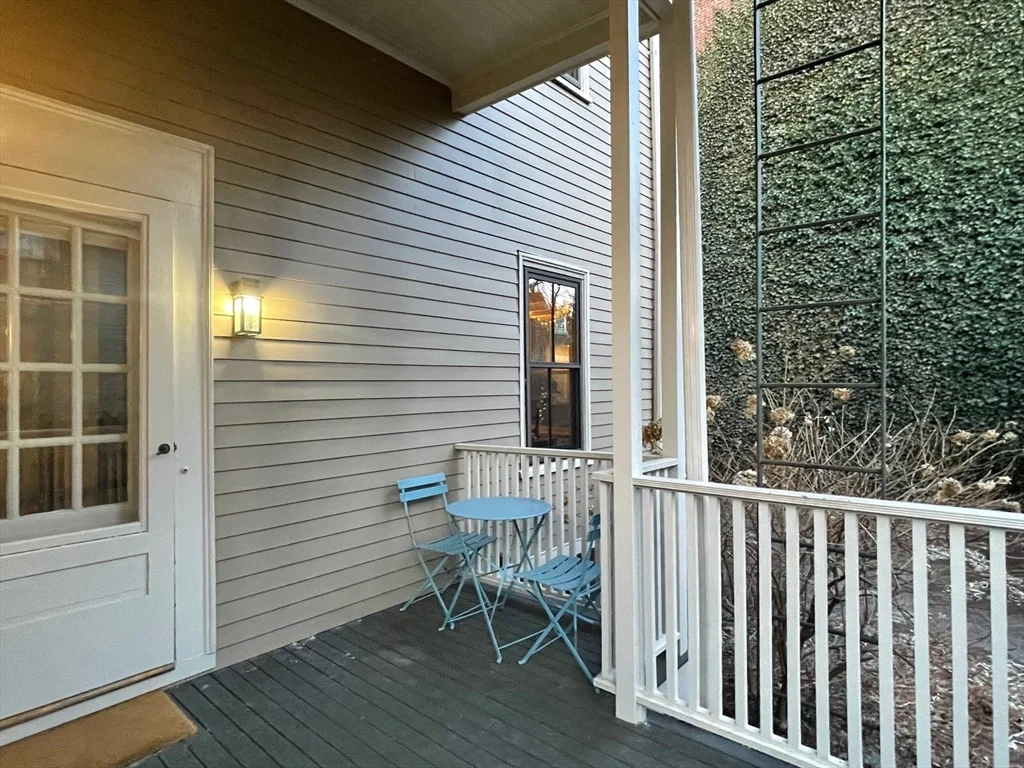 1 bed, 1 bath apartment for rent at 26 Linnaean St Unit 4, Neighborhood Nine — photo 8 of 10