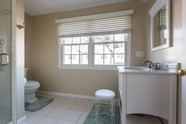 3 bed, 2 bath apartment for rent at 26 Lothrop St Unit 26, Newton — photo 13 of 18