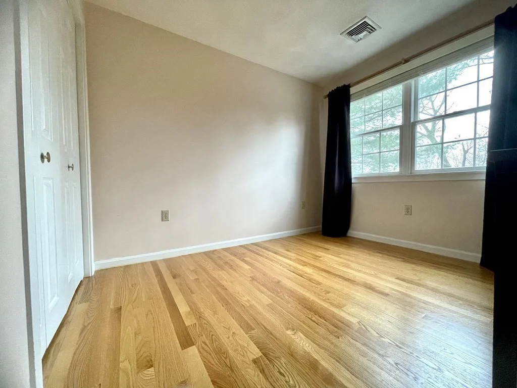 3 bed, 2 bath apartment for rent at 26 Lothrop St Unit 26, Newton — photo 10 of 18
