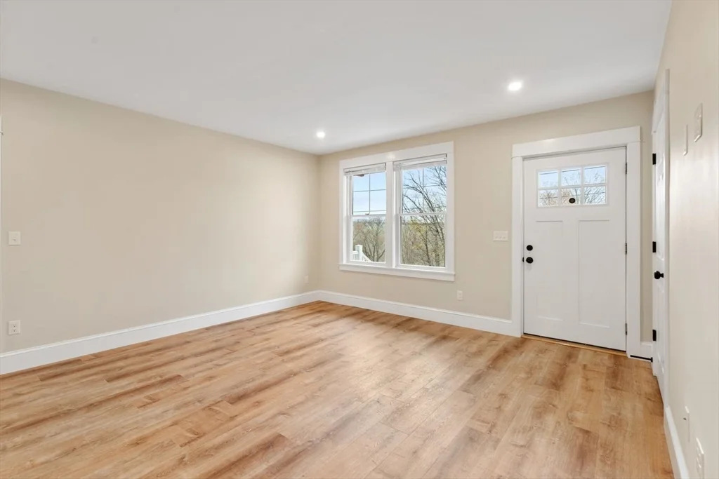 2 bed, 1 bath apartment for rent at 26 Lyndale Unit 1, West Gloucester — photo 6 of 29