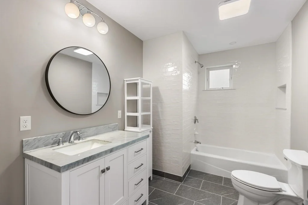 2 bed, 1 bath apartment for rent at 26 Lyndale Unit 2, West Gloucester — photo 15 of 27