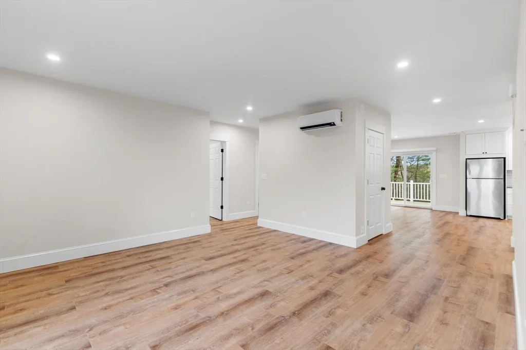 2 bed, 1 bath apartment for rent at 26 Lyndale Unit 2, West Gloucester — photo 5 of 27