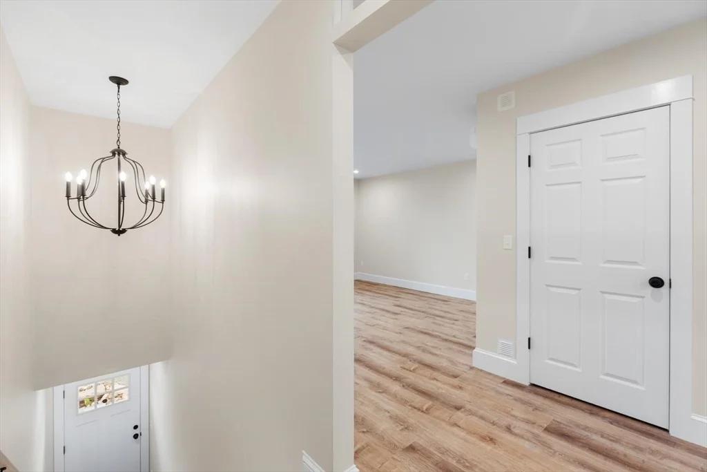 2 bed, 1 bath apartment for rent at 26 Lyndale Unit 2, West Gloucester — photo 4 of 27