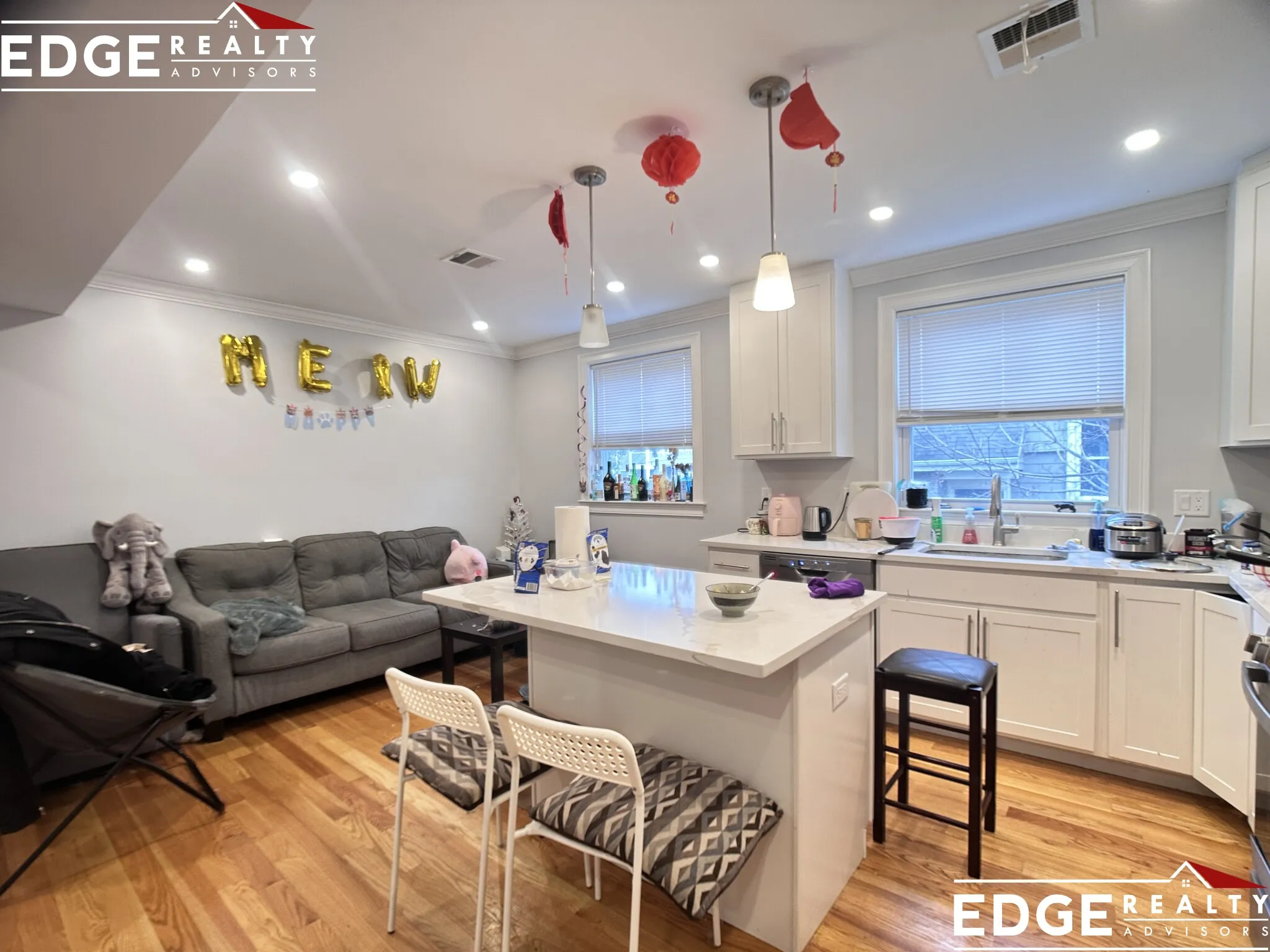 4 bed, 3 bath apartment for rent at 26 Mansfield St Unit 2, Allston — photo 3 of 11