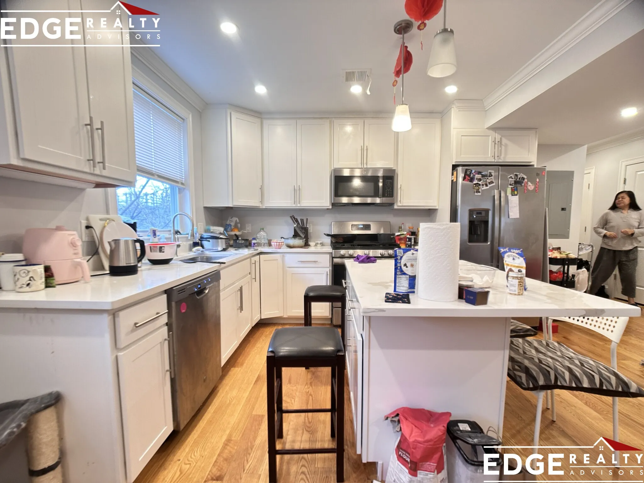 4 bed, 3 bath apartment for rent at 26 Mansfield St Unit 2, Allston — photo 2 of 11