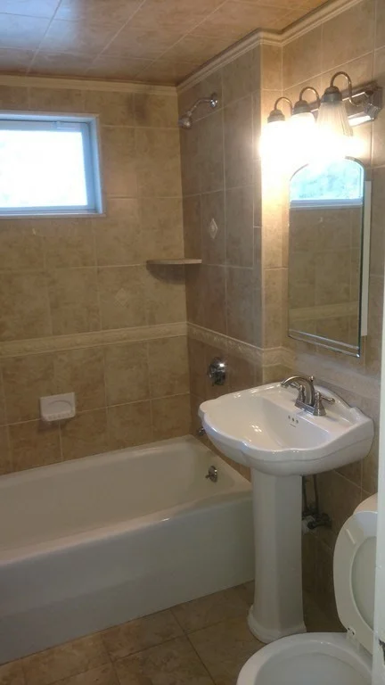 2 bed, 1 bath apartment for rent at 26 Marion Unit 2, Belmont — photo 3 of 7