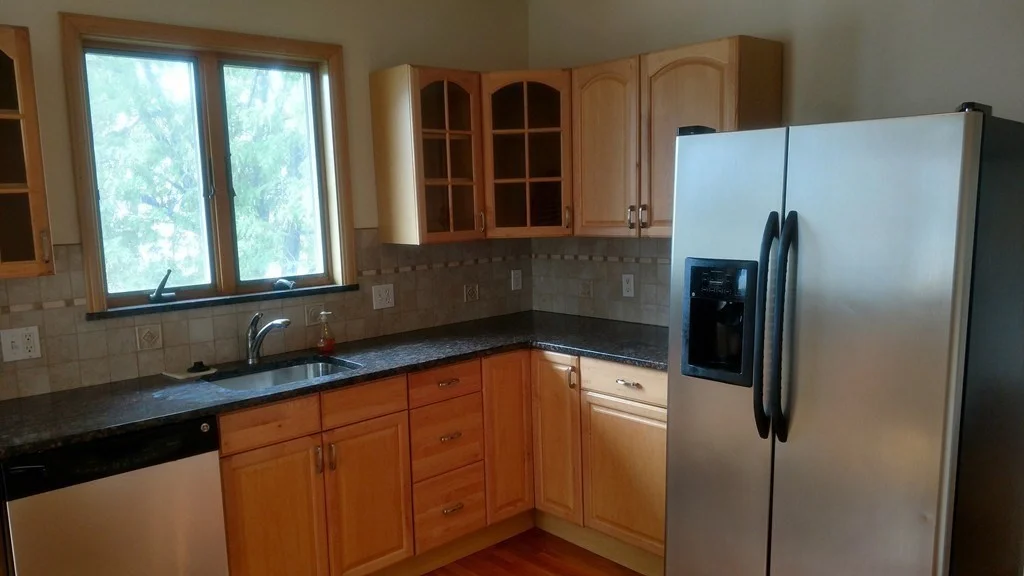 2 bed, 1 bath apartment for rent at 26 Marion Unit 2, Belmont — photo 4 of 7