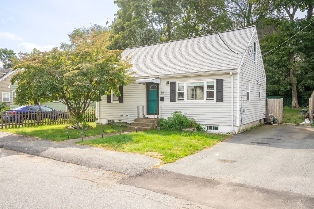3 bed, 2 bath apartment for rent at 26 Martell Rd, Quincy