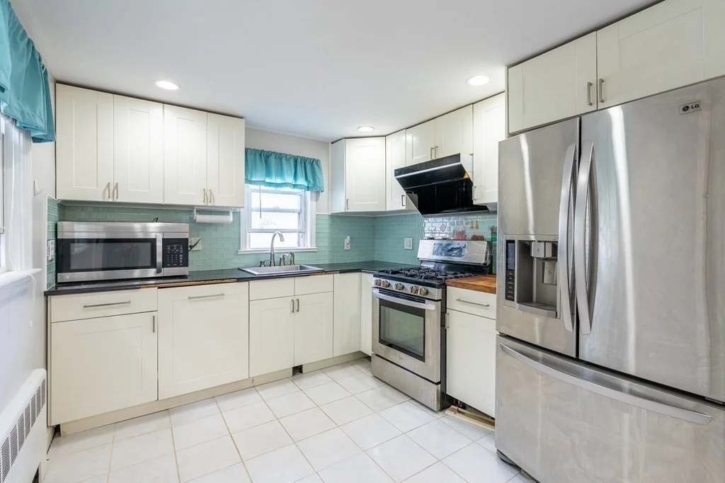 3 bed, 2 bath apartment for rent at 26 Martell Rd, Quincy — photo 9 of 29
