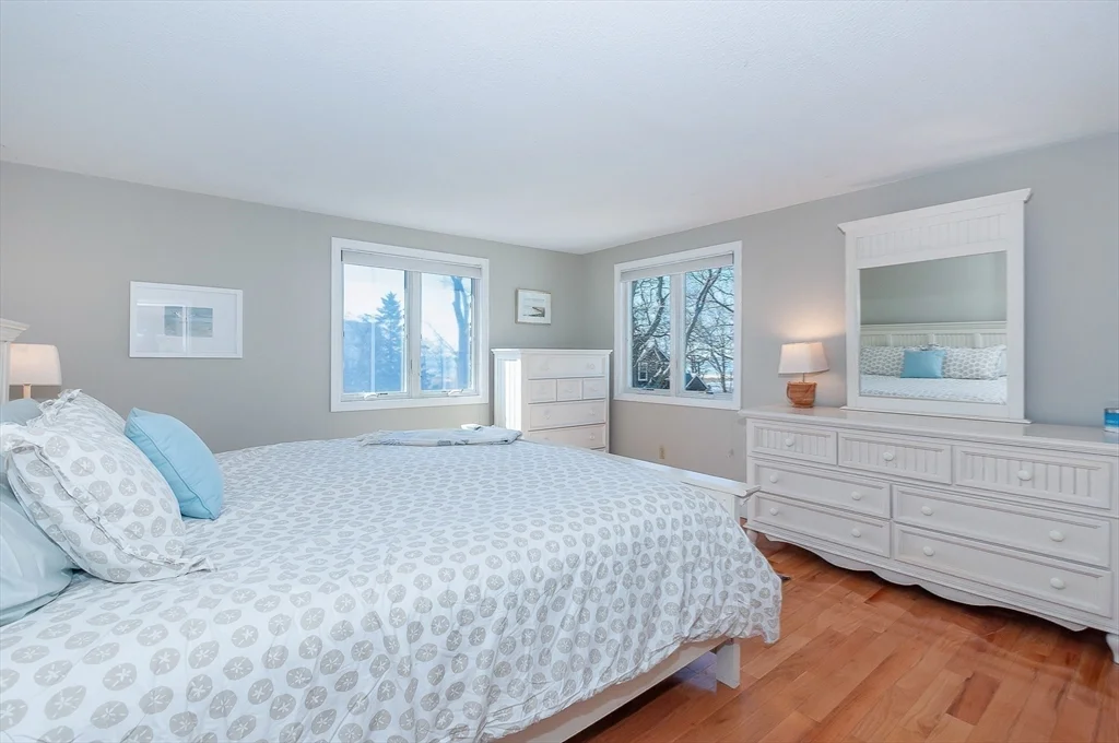 5 bed, 2 bath apartment for rent at 26 Mattakiset Rd, Antassawamock — photo 20 of 33