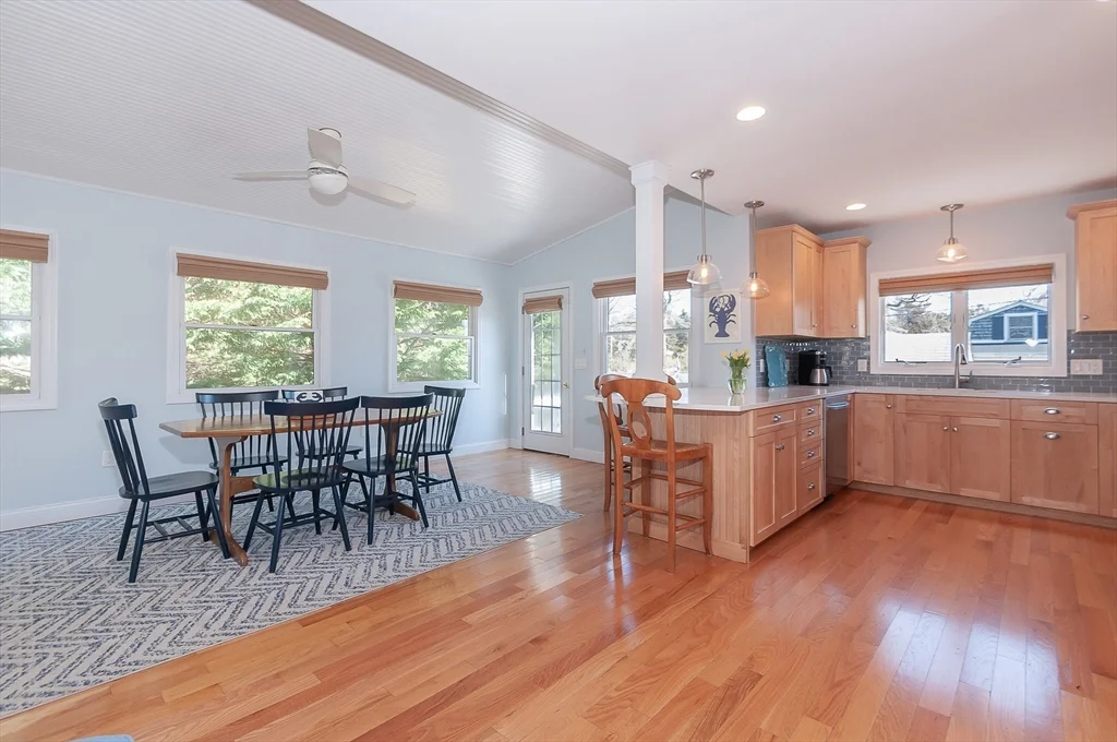 5 bed, 2 bath apartment for rent at 26 Mattakiset Rd, Antassawamock — photo 11 of 33