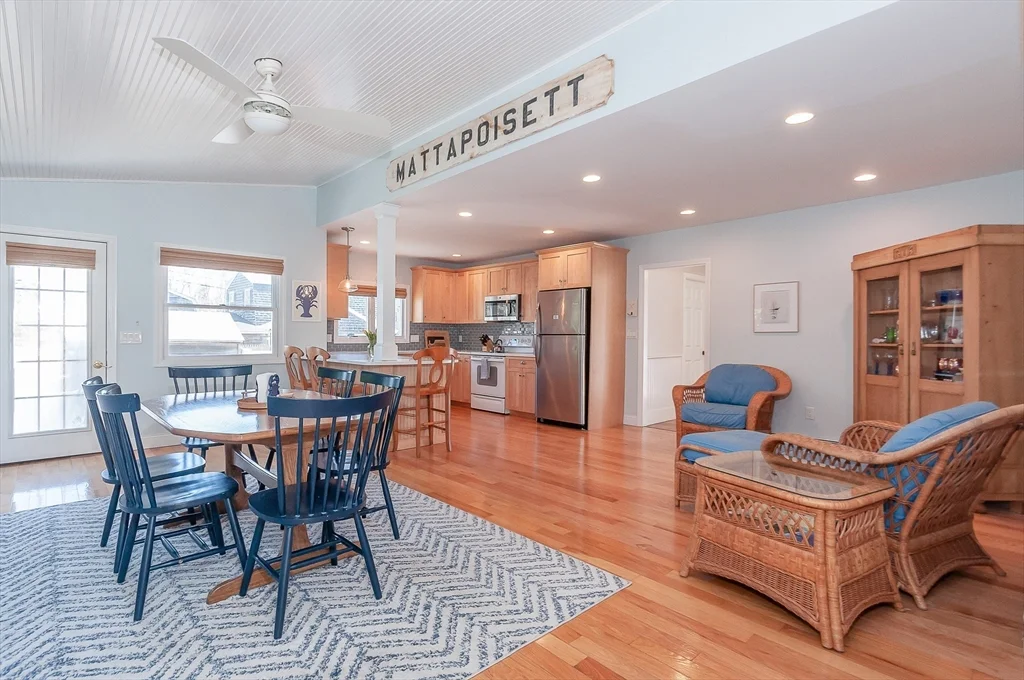 5 bed, 2 bath apartment for rent at 26 Mattakiset Rd, Antassawamock — photo 10 of 33