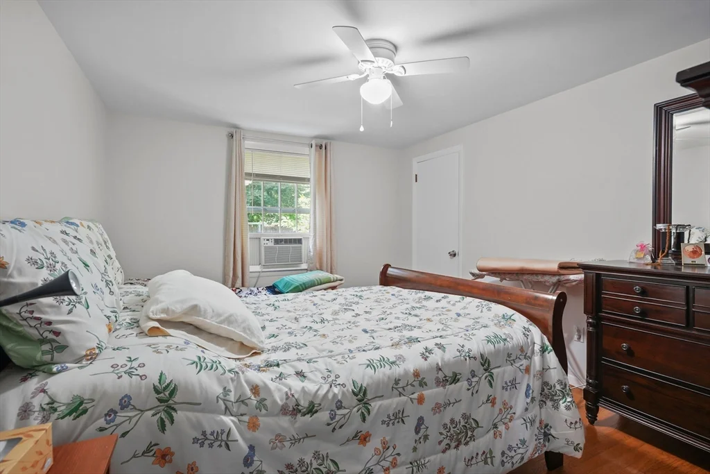 3 bed, 1 bath apartment for rent at 26 Melanie Cir, Seekonk — photo 13 of 29