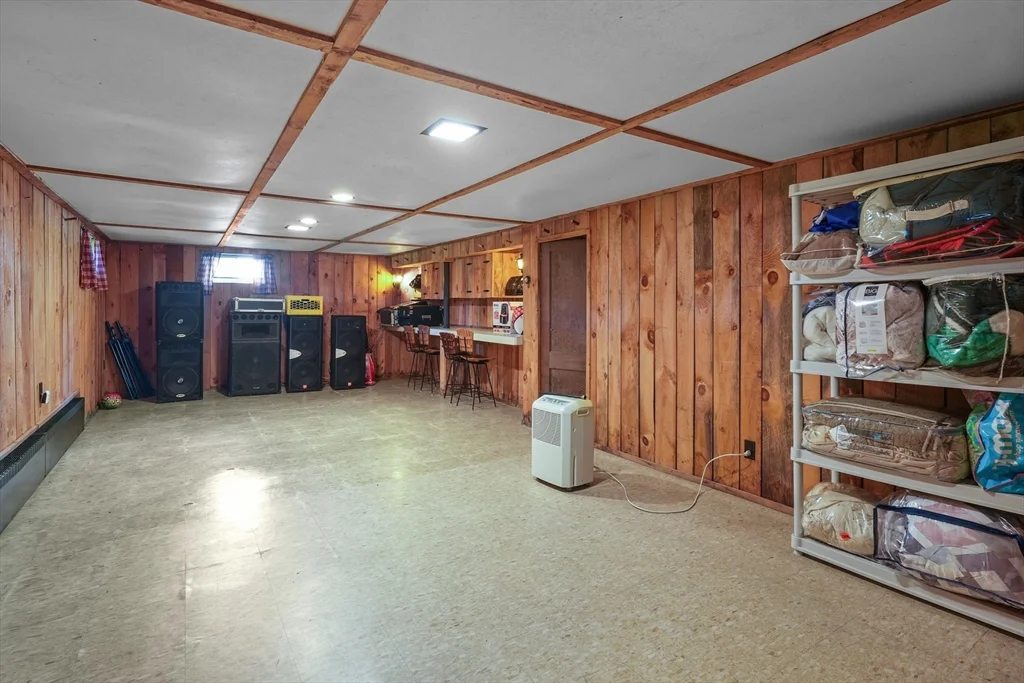 3 bed, 1 bath apartment for rent at 26 Melanie Cir, Seekonk — photo 21 of 29