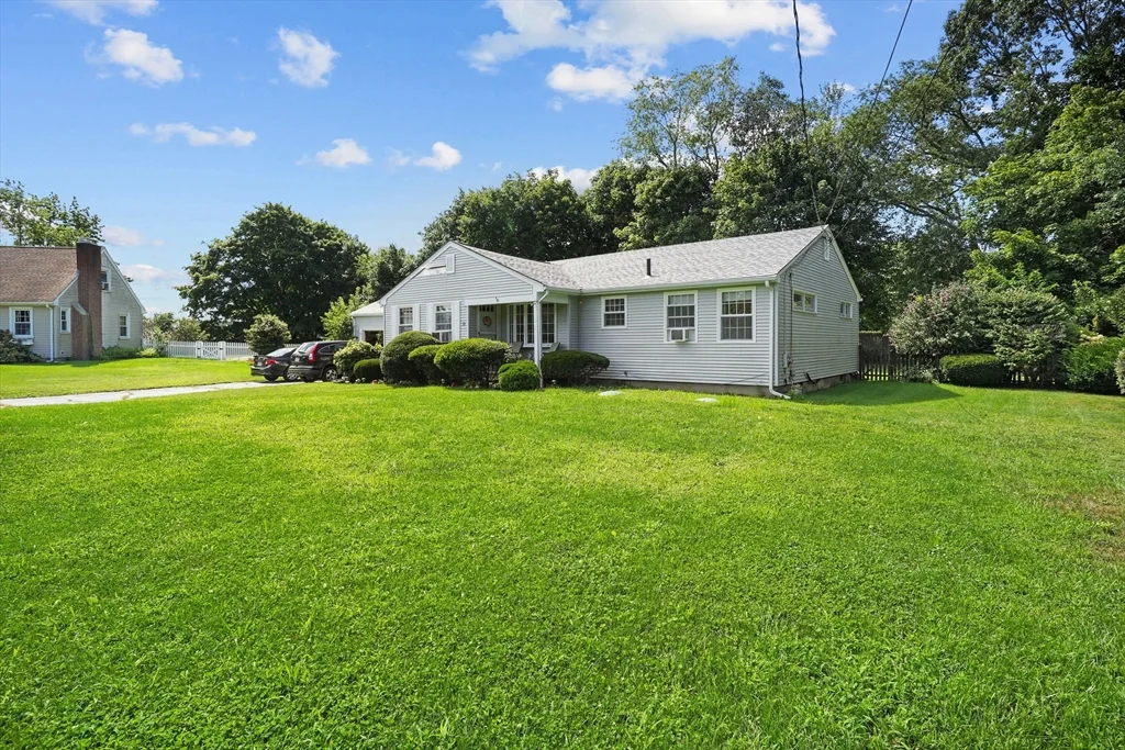 3 bed, 1 bath apartment for rent at 26 Melanie Cir, Seekonk — photo 29 of 29