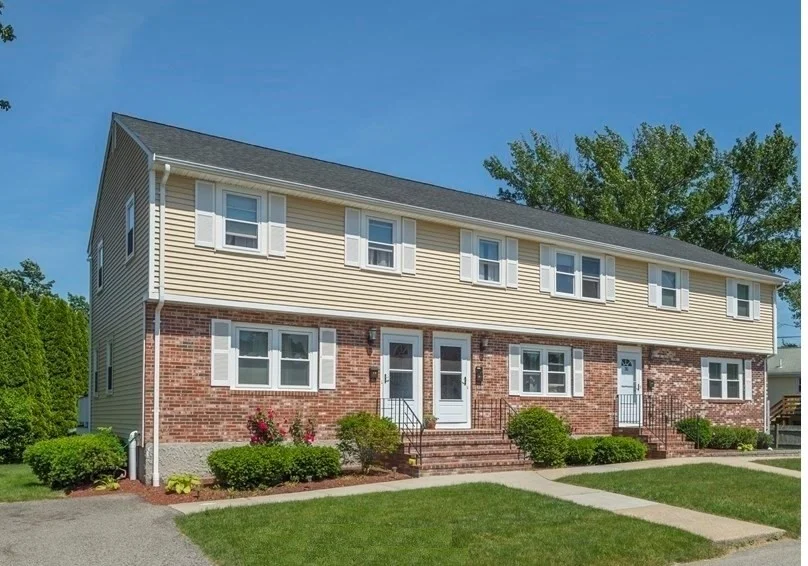 3 bed, 1 bath apartment for rent at 26 Moreland Ave Unit 26, Dedham