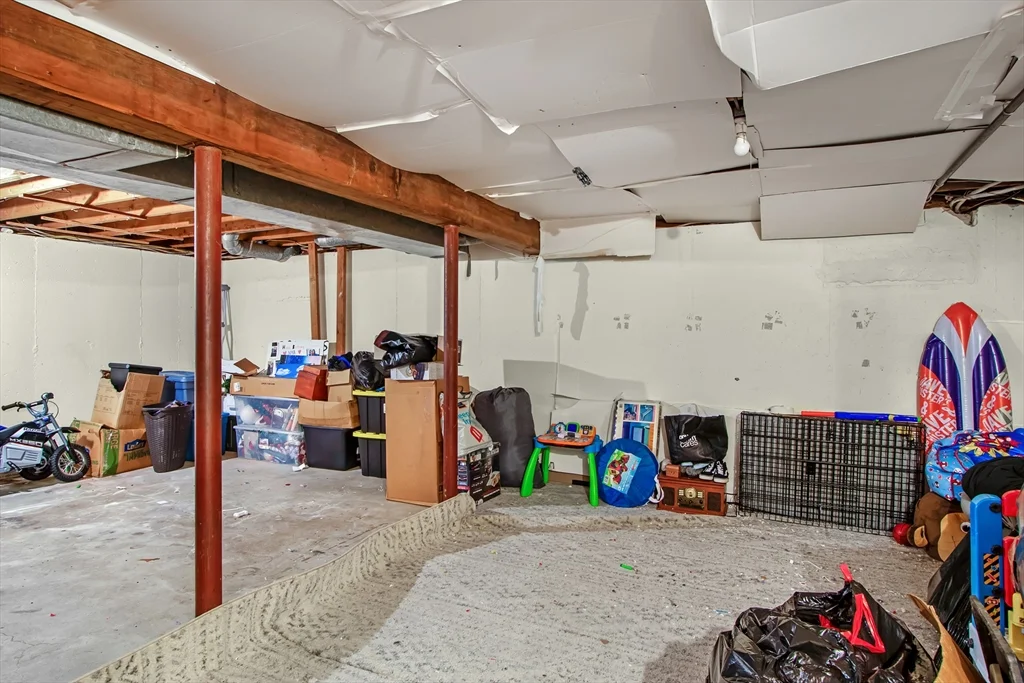 3 bed, 1 bath apartment for rent at 26 Moreland Ave Unit 28, Dedham — photo 15 of 18
