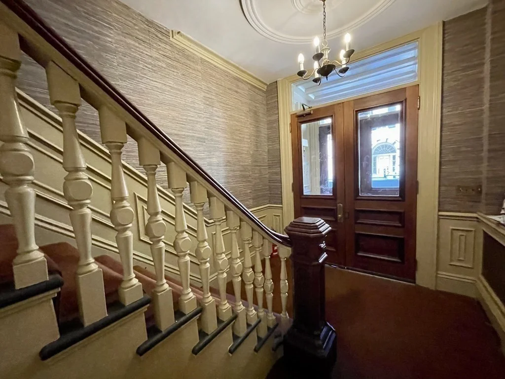 1 bed, 1 bath apartment for rent at 26 Mount Vernon St Unit 4F, Boston — photo 2 of 12