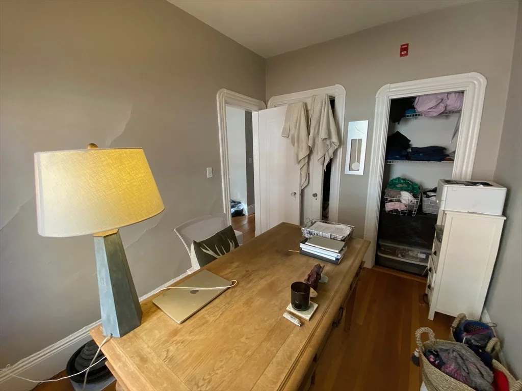 1 bed, 1 bath apartment for rent at 26 Myrtle St Unit 12A, Beacon Hill — photo 5 of 17
