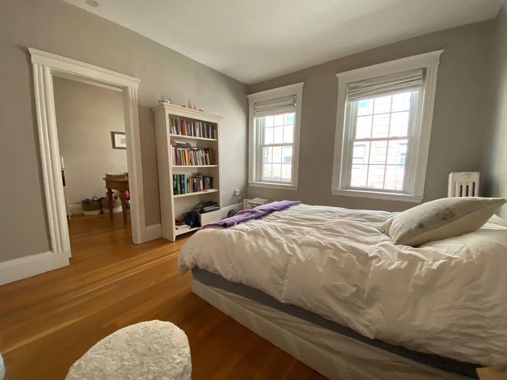 1 bed, 1 bath apartment for rent at 26 Myrtle St Unit 12A, Beacon Hill — photo 7 of 17