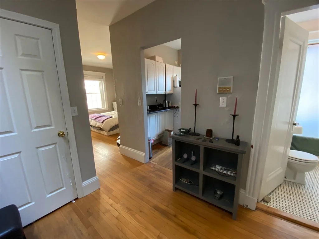 1 bed, 1 bath apartment for rent at 26 Myrtle St Unit 12A, Beacon Hill — photo 16 of 17
