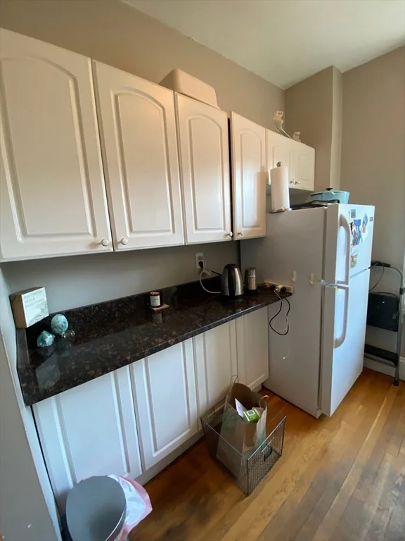 1 bed, 1 bath apartment for rent at 26 Myrtle St Unit 12A, Beacon Hill — photo 9 of 17