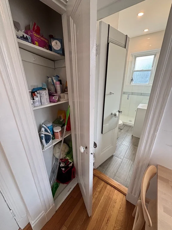 Studio bed, 1 bath apartment for rent at 26 Myrtle St Unit 15, Beacon Hill — photo 10 of 13