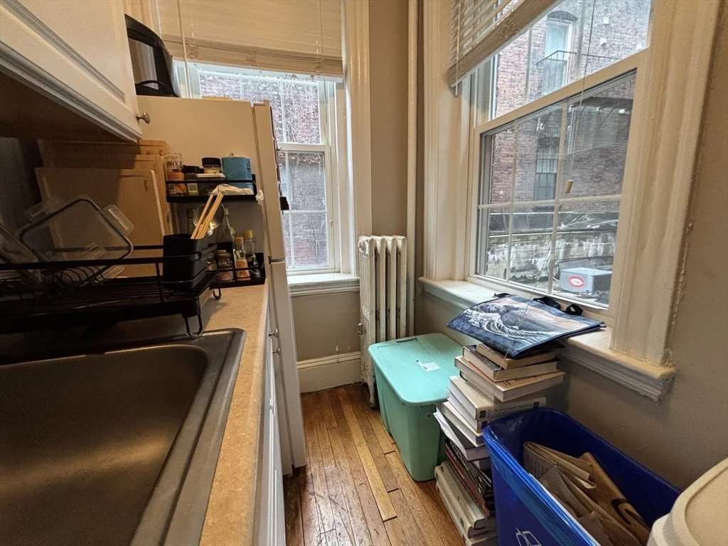 Studio bed, 1 bath apartment for rent at 26 Myrtle St Unit 3, Beacon Hill — photo 6 of 13