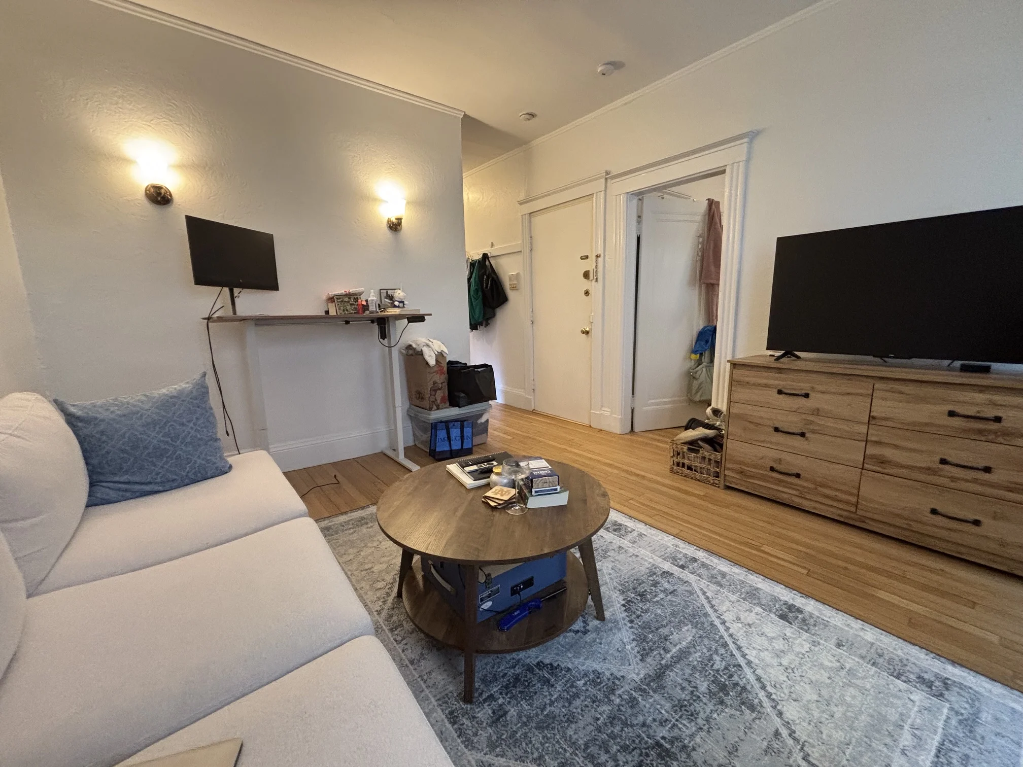 1 bed, 1 bath apartment for rent at 26 Myrtle St Unit 5, Beacon Hill — photo 4 of 13
