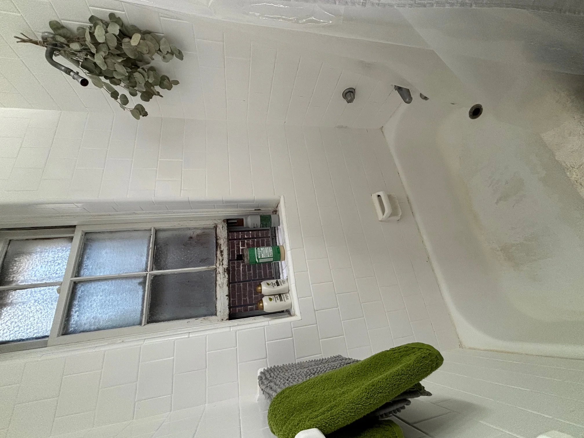 Studio bed, 1 bath apartment for rent at 26 Myrtle St Unit A, Beacon Hill — photo 12 of 13