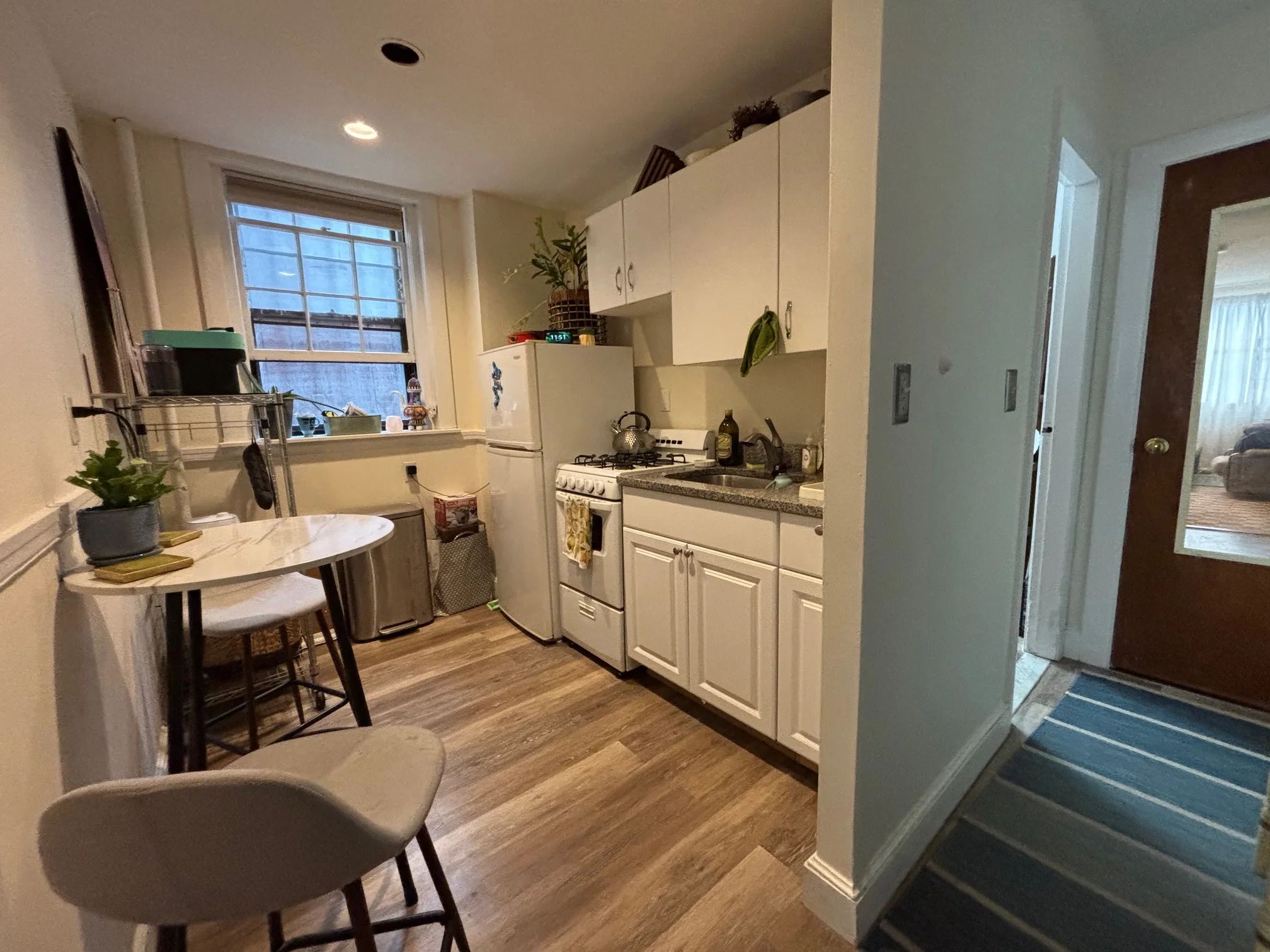 Studio bed, 1 bath apartment for rent at 26 Myrtle St Unit A, Beacon Hill — photo 7 of 13
