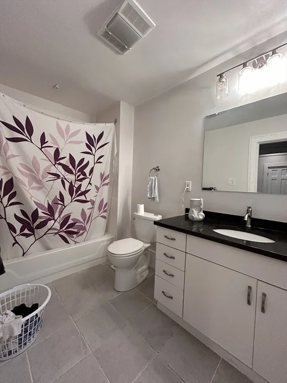 3 bed, 3 bath apartment for rent at 26 Mystic St Unit 1, Boston — photo 16 of 20