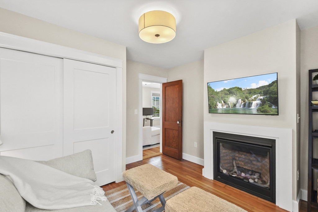 1 bed, 1 bath apartment for rent at 26 Newport Ave, Scituate — photo 13 of 35