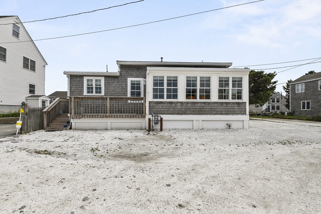 1 bed, 1 bath apartment for rent at 26 Newport Ave, Scituate — photo 32 of 35