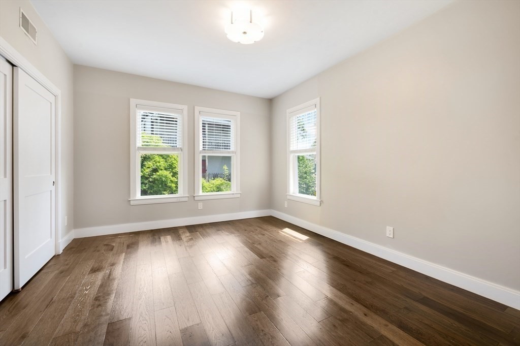 3 bed, 2 bath apartment for rent at 26 Newport St Unit 2, Dorchester — photo 5 of 15