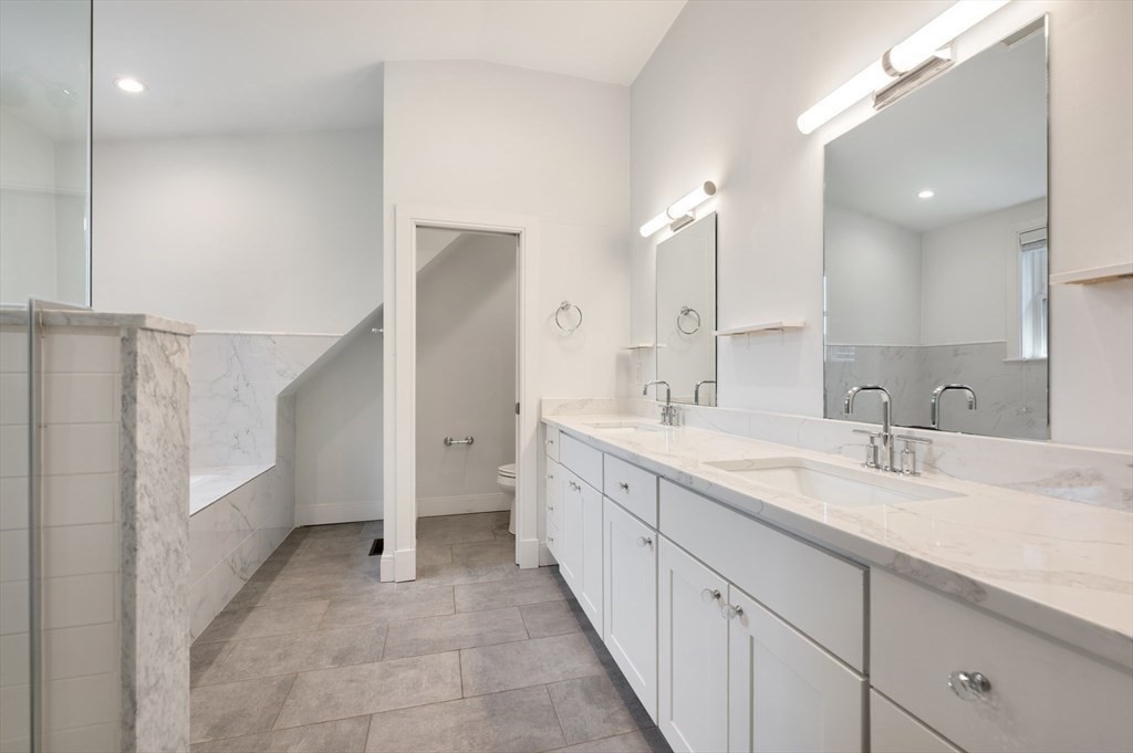3 bed, 2 bath apartment for rent at 26 Newport St Unit 2, Dorchester — photo 10 of 15