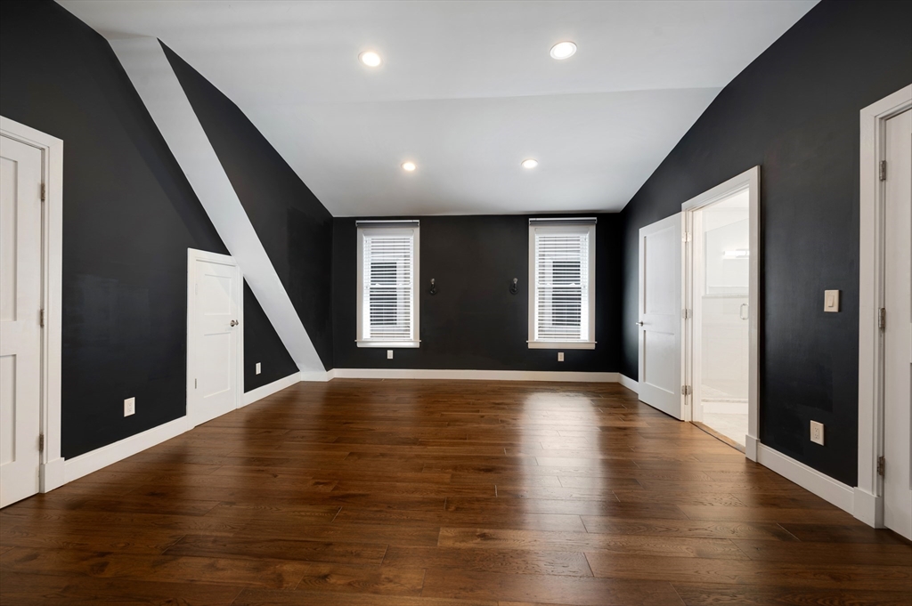3 bed, 2 bath apartment for rent at 26 Newport St Unit two, Dorchester — photo 6 of 10