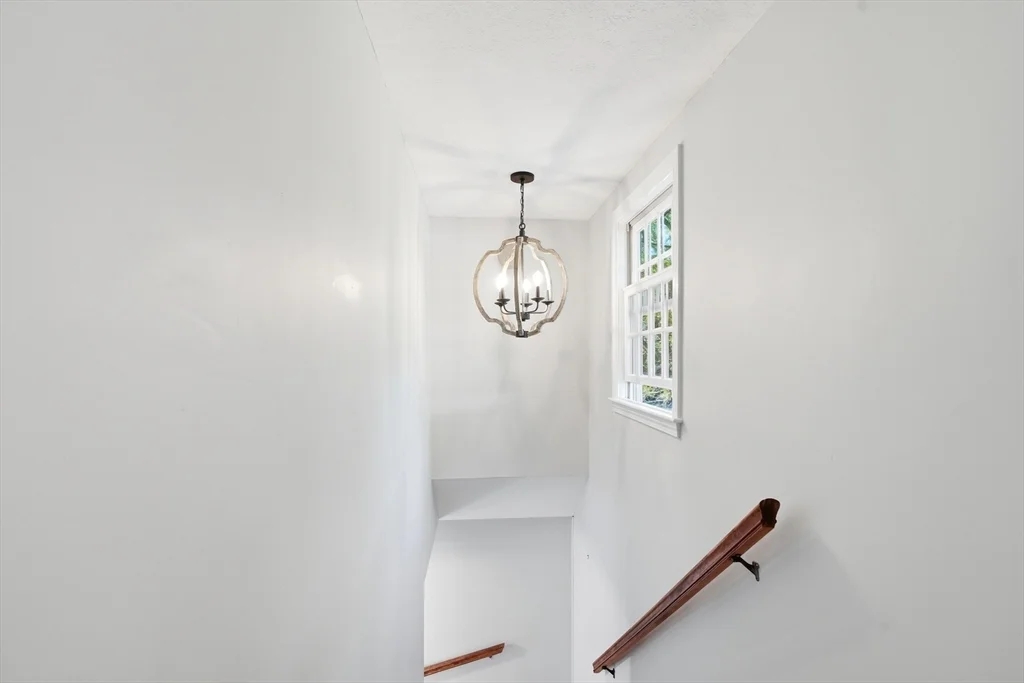 4 bed, 2 bath apartment for rent at 26 Old Coach Rd, Cohasset — photo 37 of 42