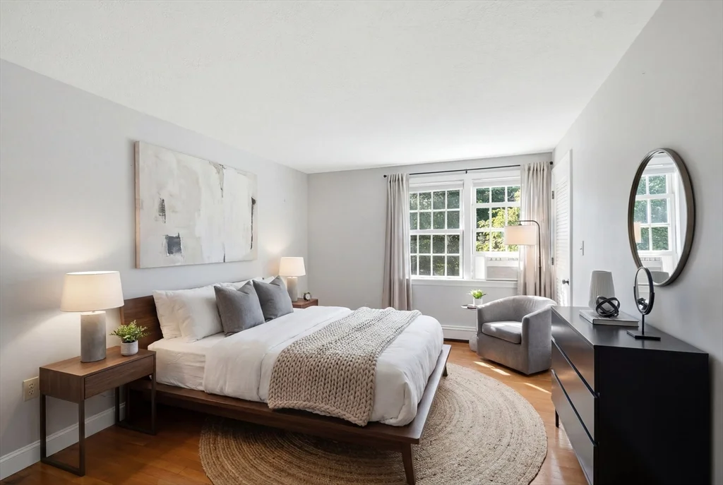 4 bed, 2 bath apartment for rent at 26 Old Coach Rd, Cohasset — photo 30 of 42