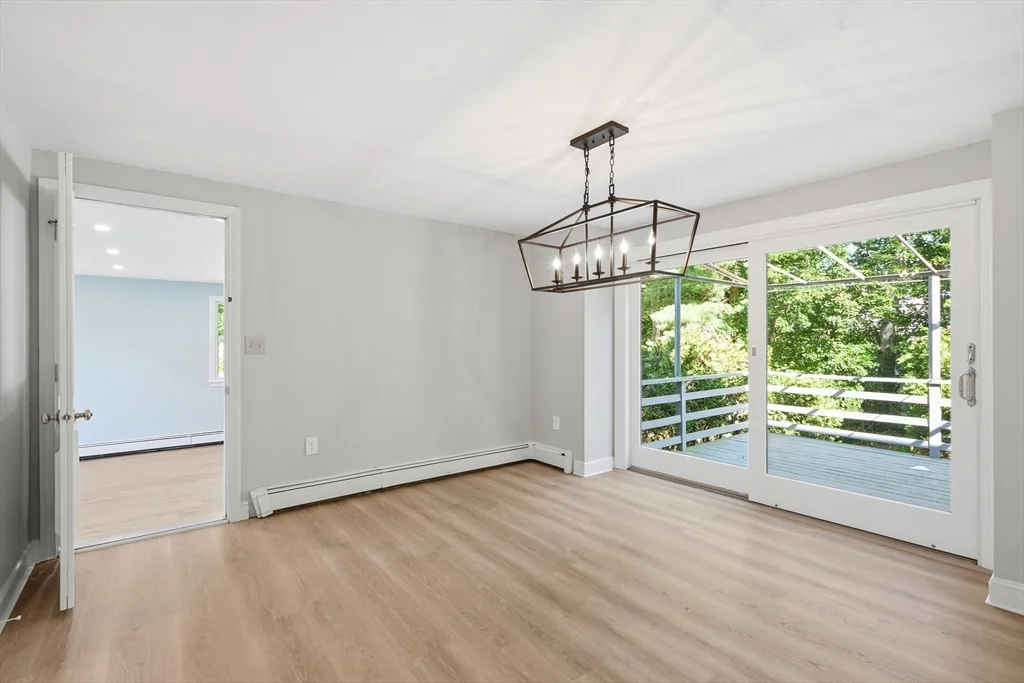 4 bed, 2 bath apartment for rent at 26 Old Coach Rd, Cohasset — photo 8 of 42