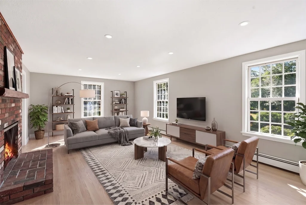 4 bed, 2 bath apartment for rent at 26 Old Coach Rd, Cohasset — photo 2 of 42