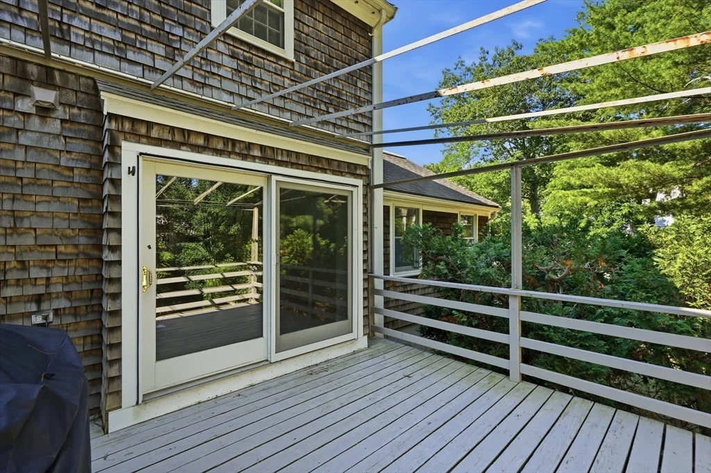 4 bed, 2 bath apartment for rent at 26 Old Coach Rd, Cohasset — photo 39 of 42