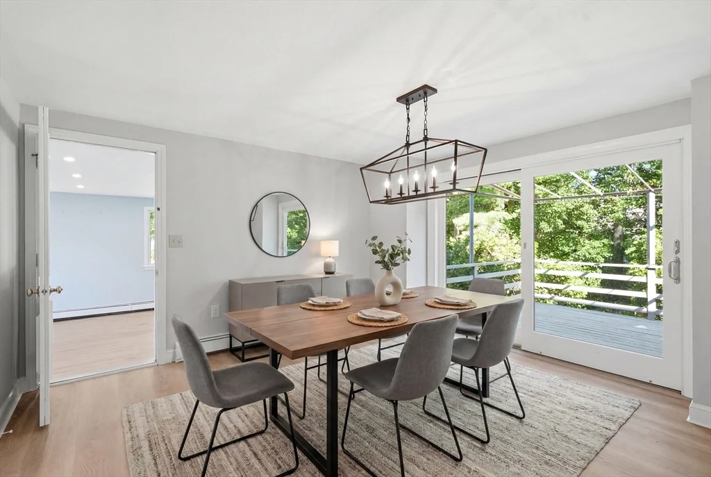 4 bed, 2 bath apartment for rent at 26 Old Coach Rd, Cohasset — photo 7 of 42